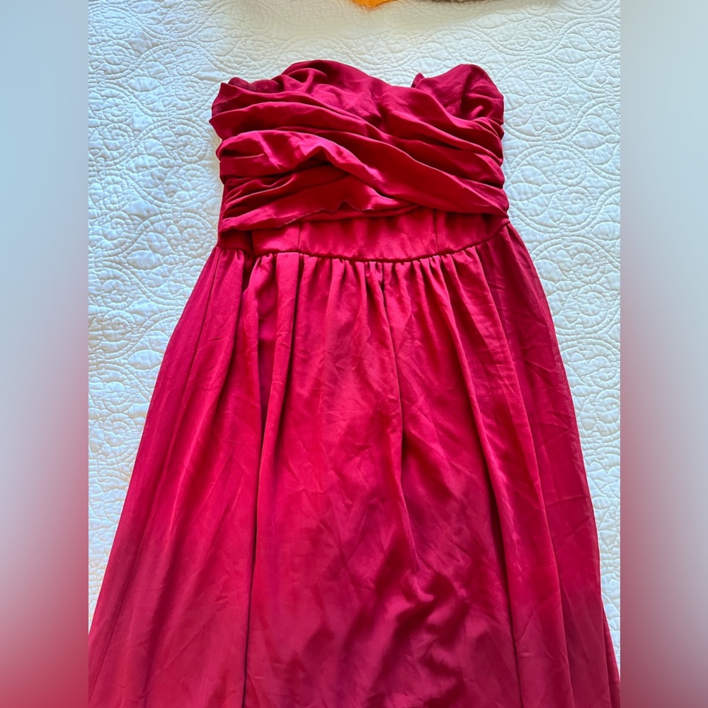 Lulu’s maroon maxi dress